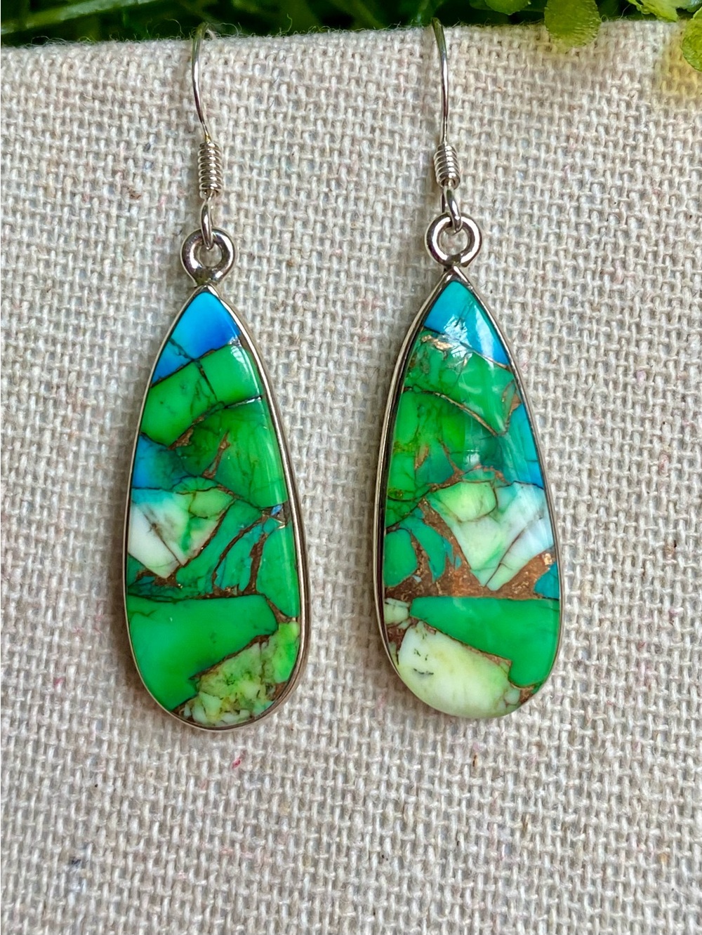 E20 Peacock Dahlia Sterling Silver Southwestern Dangle Earrings | Size: 1” drop